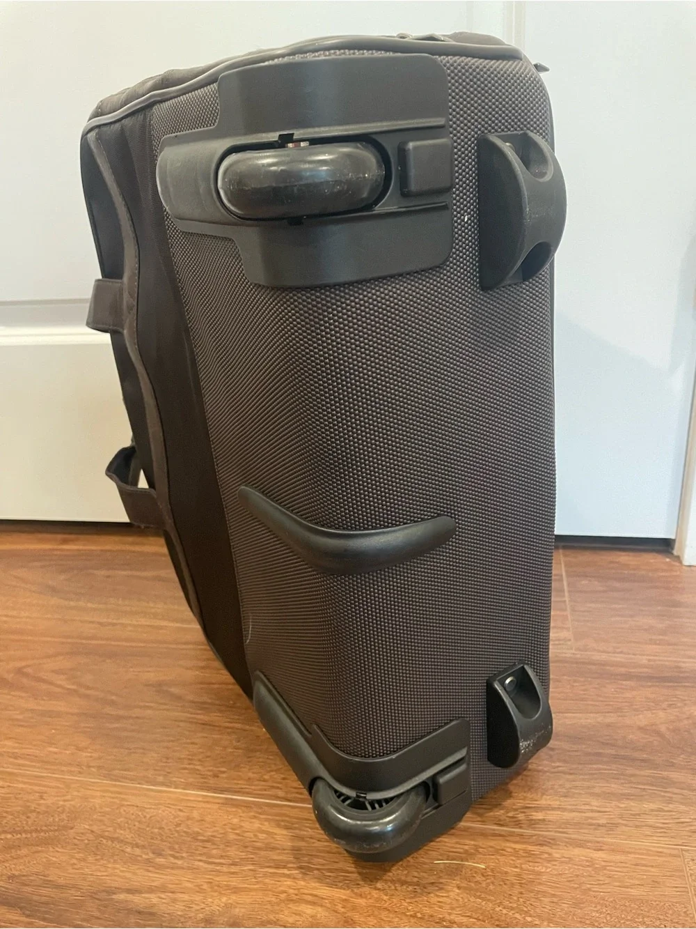 *Like New* Solo Brown Leather Rolling Laptop Briefcase - Professional Travel Bag
